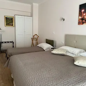 Golden Cipro , Roma Italia